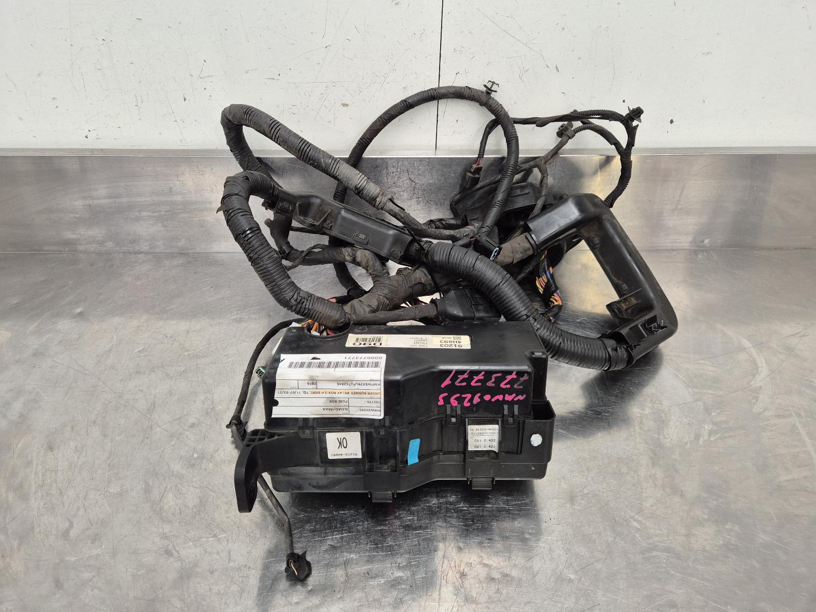 2014 Hyundai Iload/imax Fuse Box View Auto part Fuse Box Hyundai Iload/imax 2014