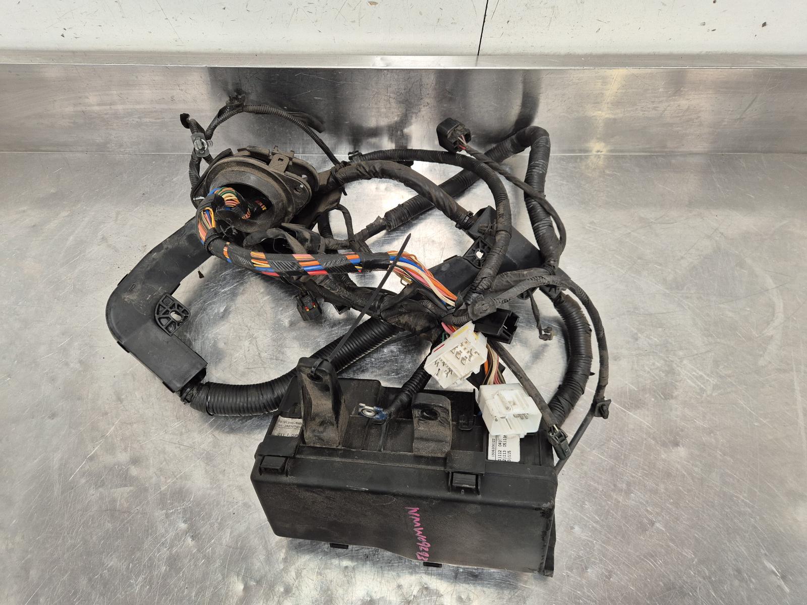2014 Hyundai Iload/imax Fuse Box View Auto part Fuse Box Hyundai Iload/imax 2014
