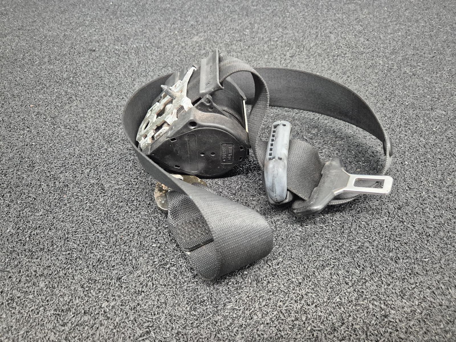 View Auto part Seatbelt/Stalk Porsche Boxster 1998