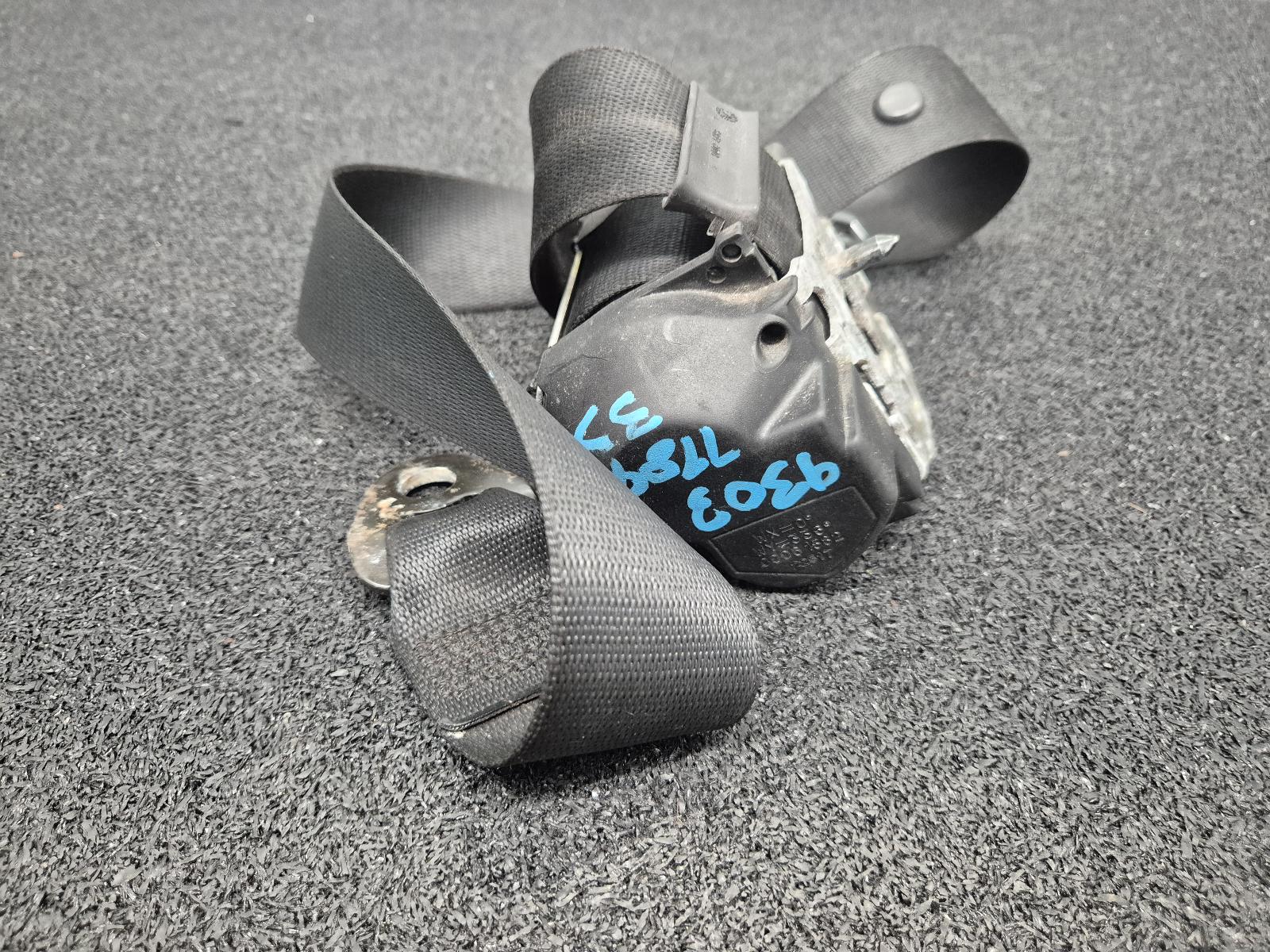 View Auto part Seatbelt/Stalk Porsche Boxster 1998