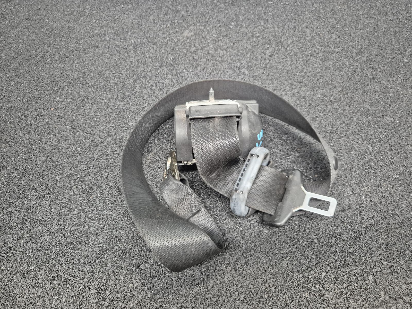 View Auto part Seatbelt/Stalk Porsche Boxster 1998