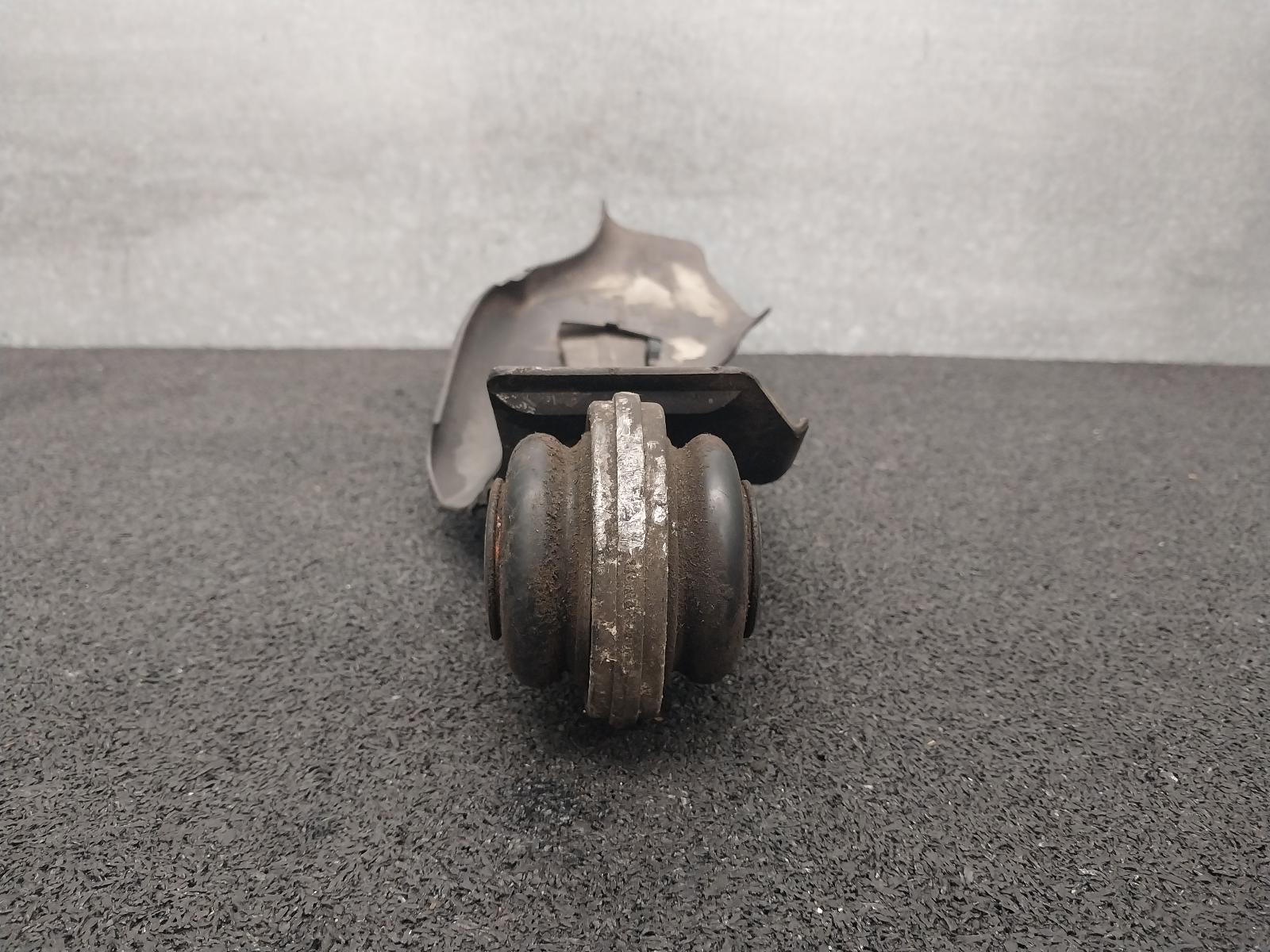 1998 Porsche Boxster Right Front Lower Control Arm View Auto part Right Front Lower Control Arm Porsche Boxster 1998