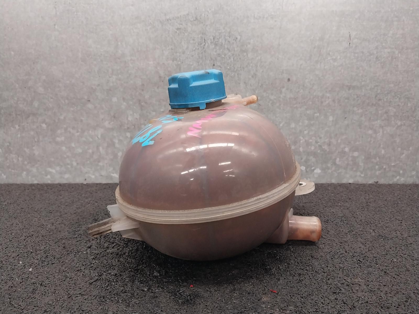 View Auto part Overflow Bottle Fiat 500 2015