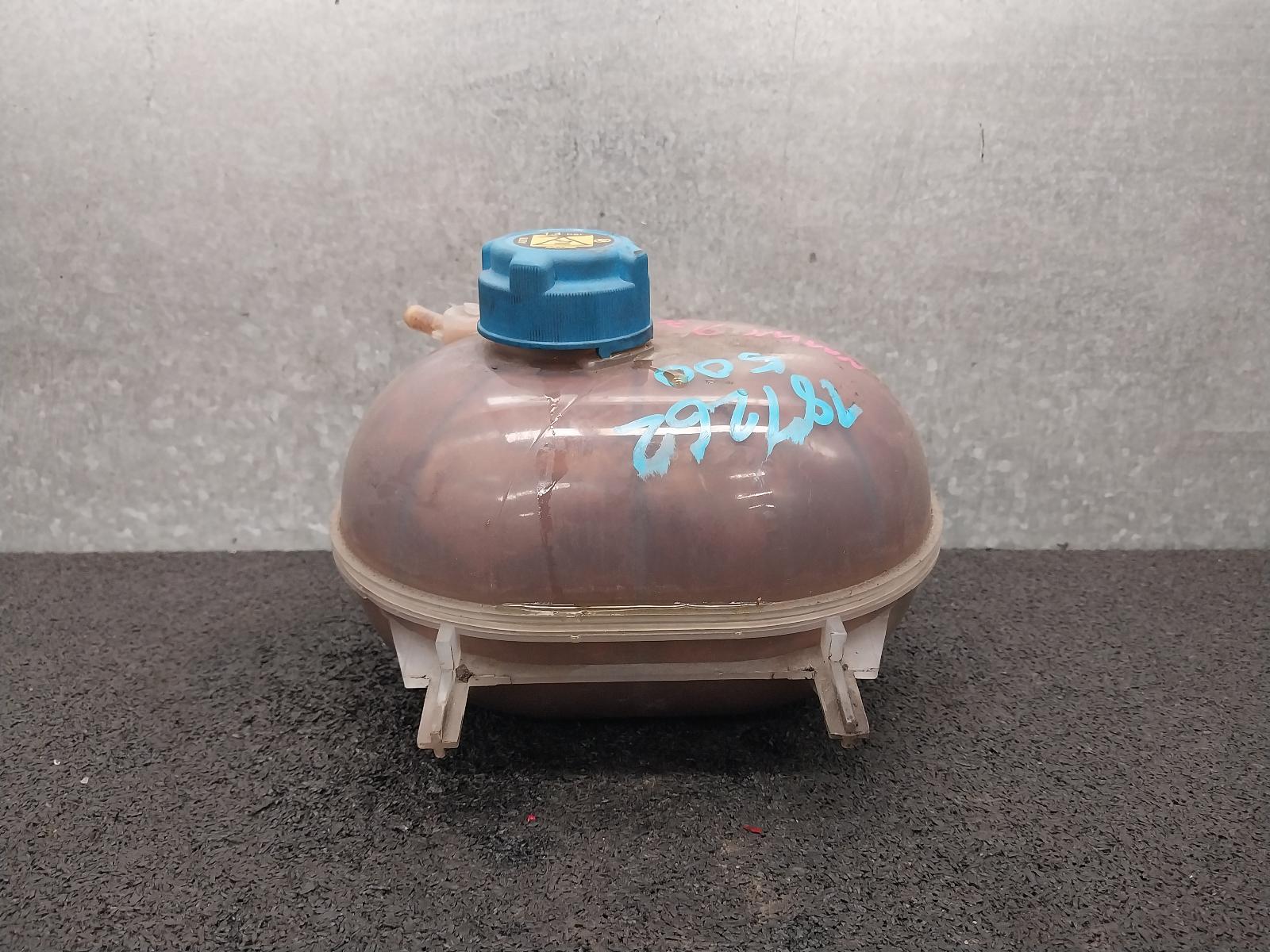 View Auto part Overflow Bottle Fiat 500 2015