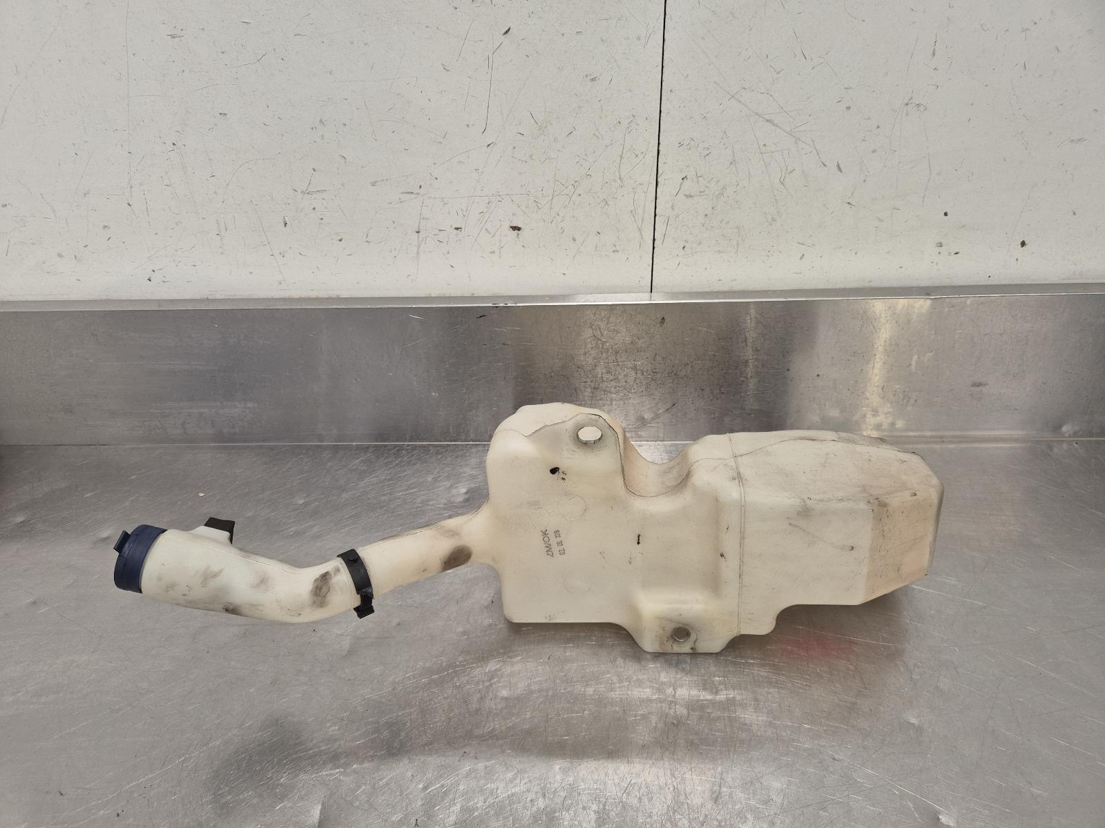 View Auto part Washer Bottle Fiat 500 2015