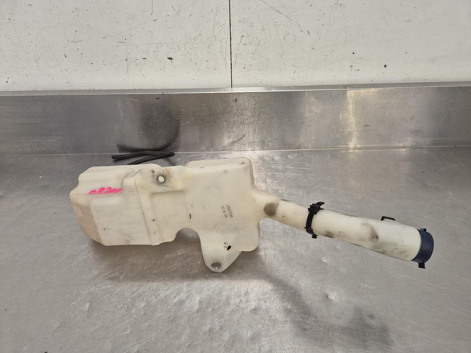 View Auto part Washer Bottle Fiat 500 2015
