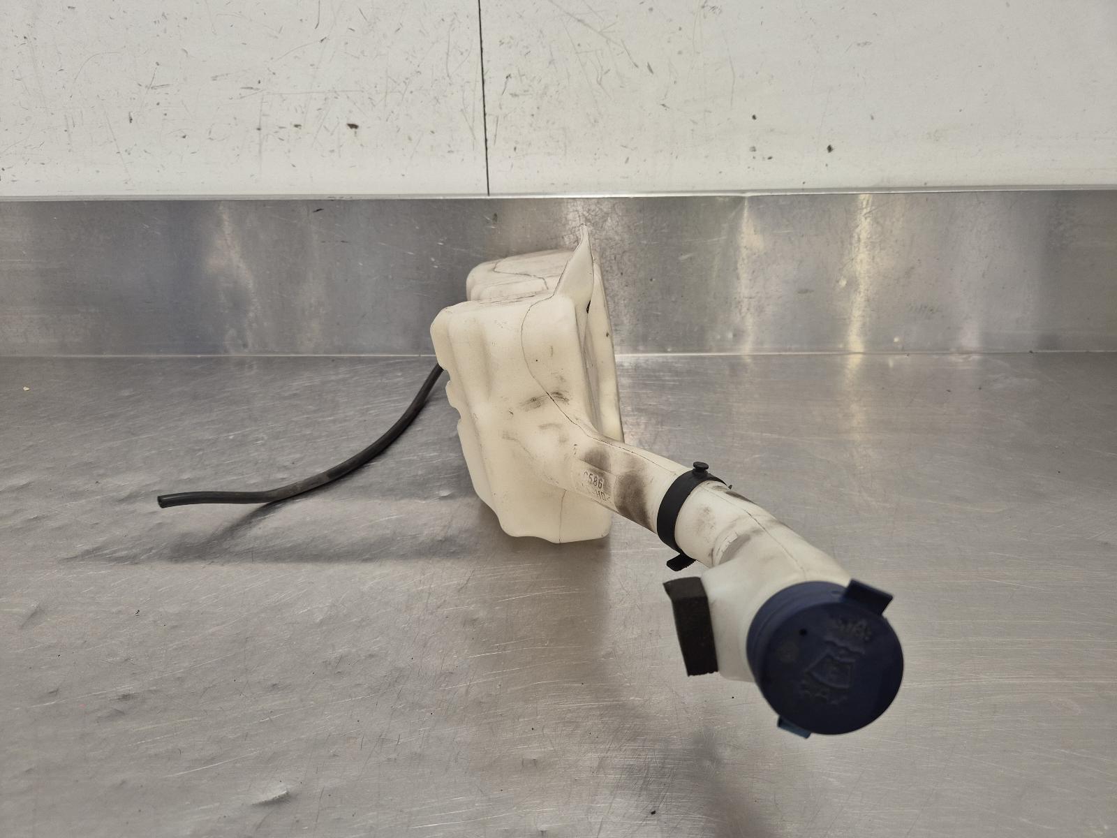View Auto part Washer Bottle Fiat 500 2015