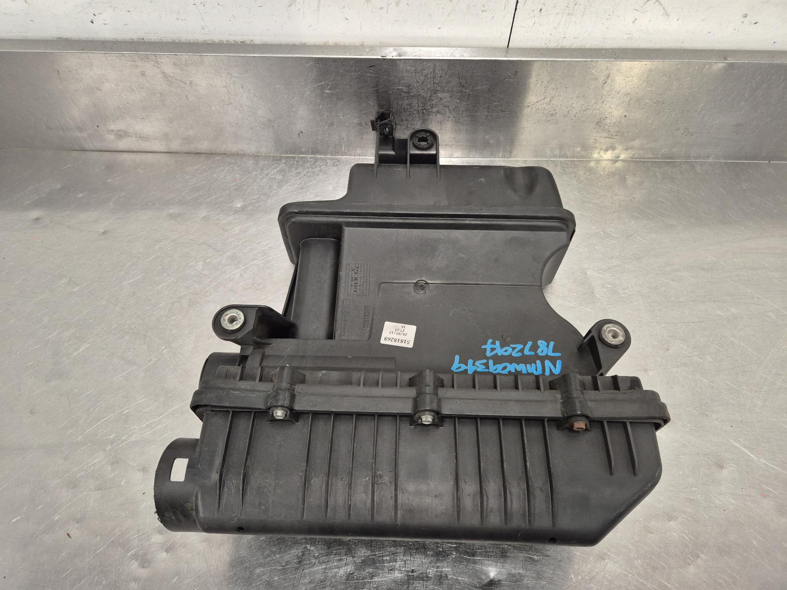 View Auto part Air Cleaner/Box Fiat 500 2015
