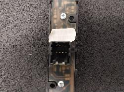 View Auto part Misc Switch/Relay Maserati Granturismo 2008
