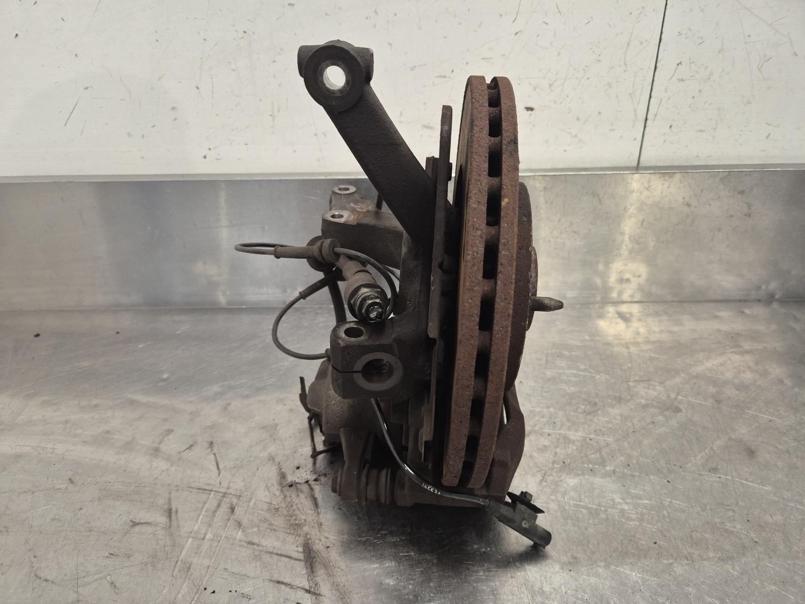 View Auto part Right Front Hub Assembly Hyundai I30 2019