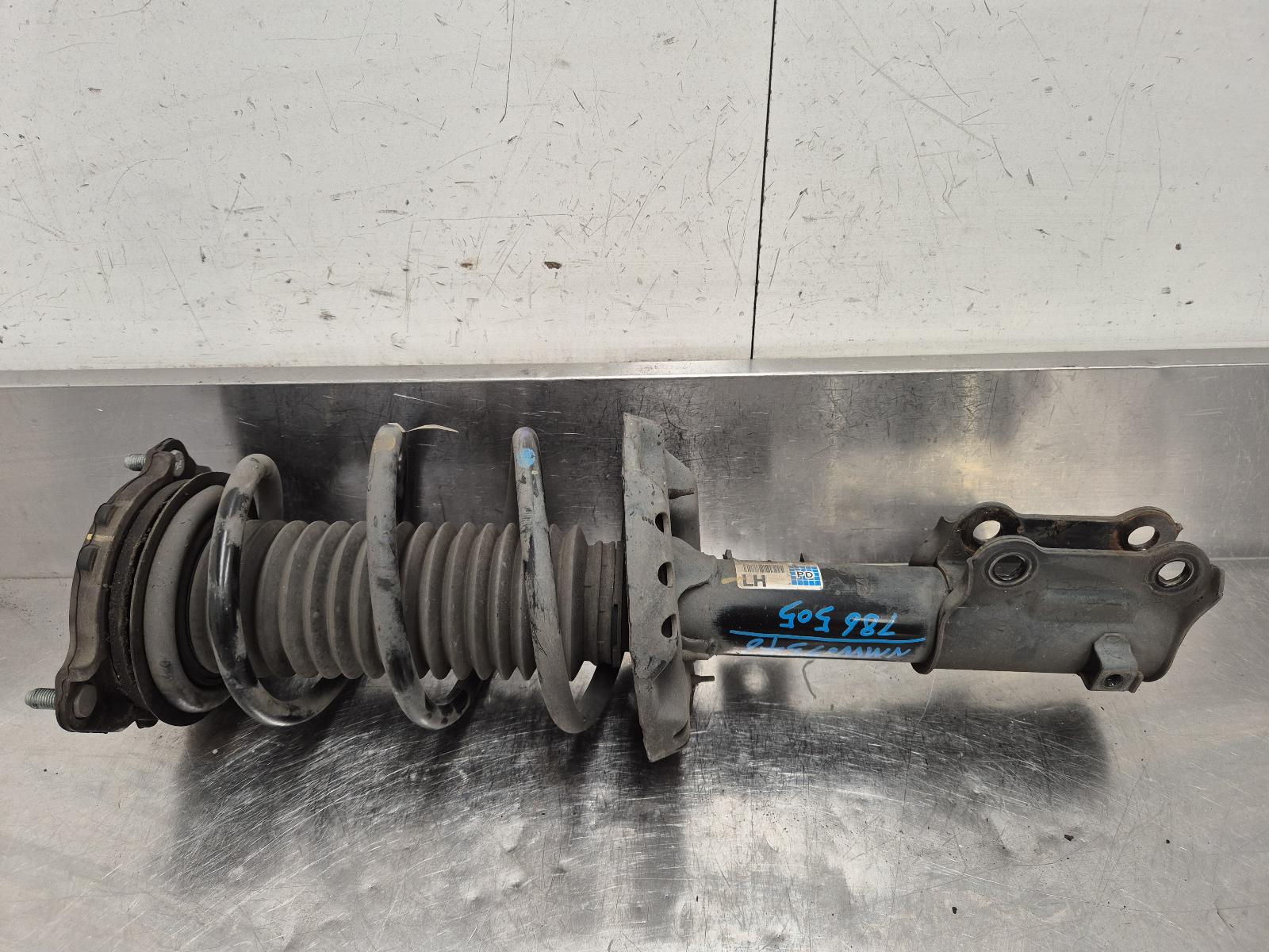 View Auto part Left Front Strut Hyundai I30 2019
