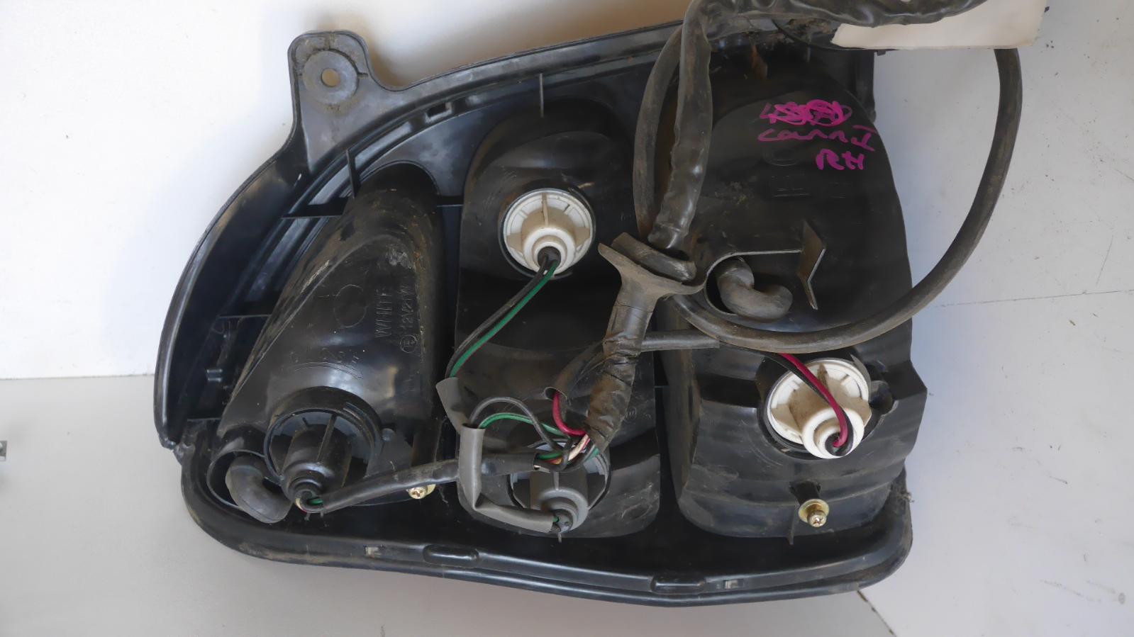 View Auto part Right Taillight Kia Carnival/grand Carnival 2000