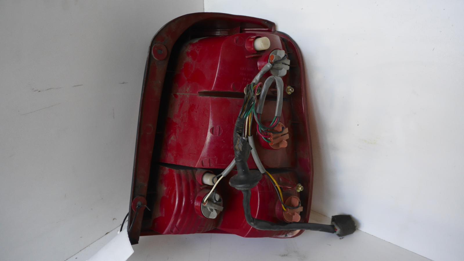 View Auto part Left Taillight Kia Carnival/grand Carnival 2003