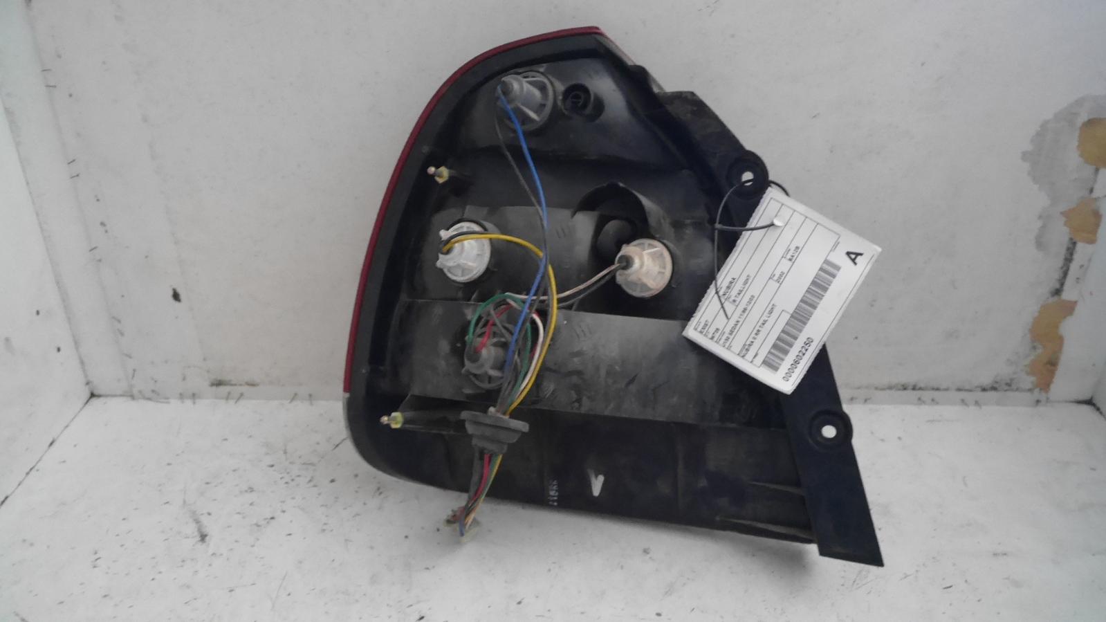 2002 Daewoo Nubira Right Taillight View Auto part Right Taillight Daewoo Nubira 2002