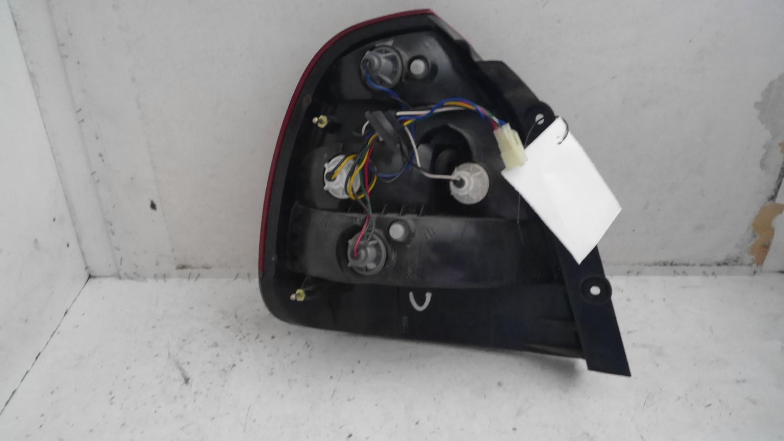 View Auto part Right Taillight Daewoo Nubira 2001