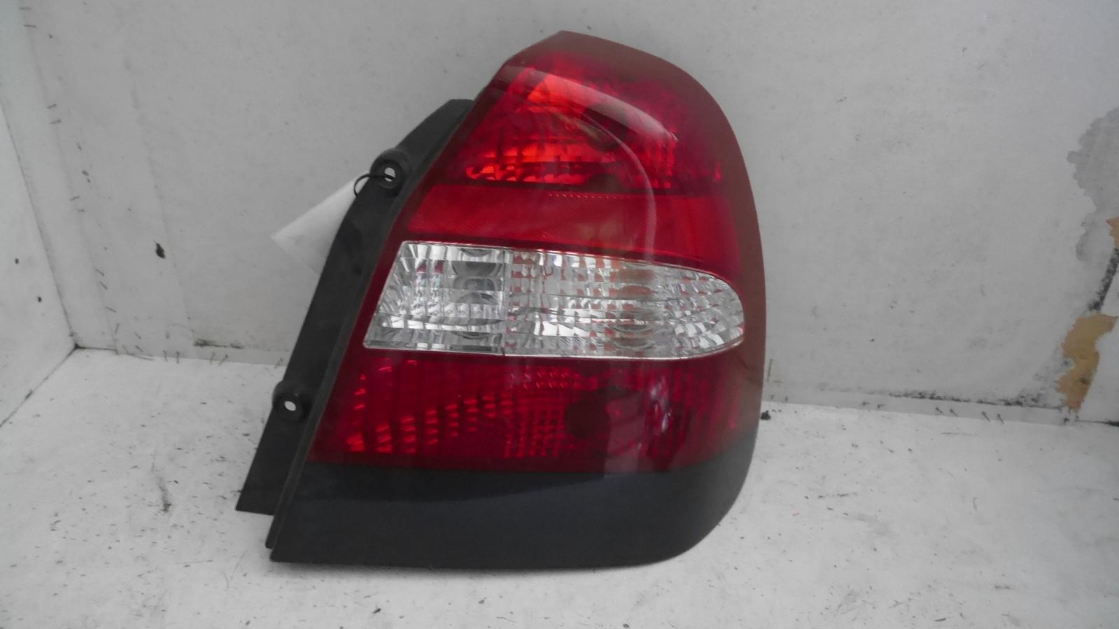 View Auto part Right Taillight Daewoo Nubira 2001
