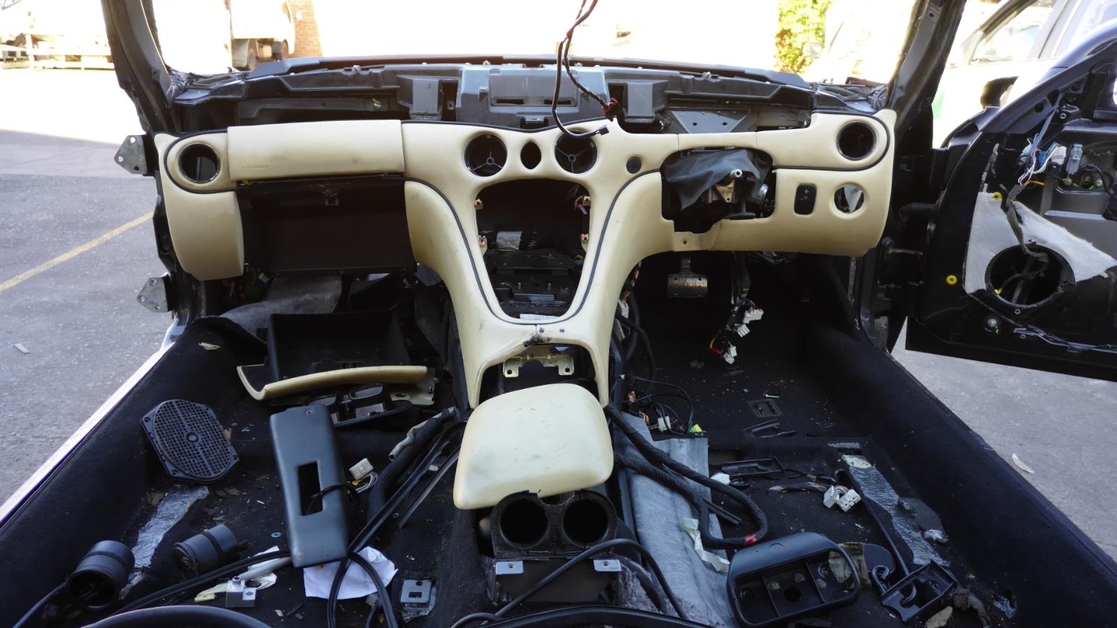 View Auto part Misc Switch/Relay Maserati 4200gt 2005