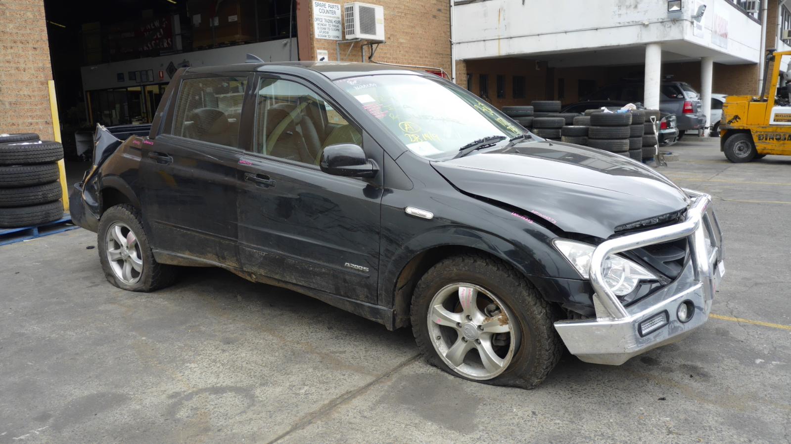 View Auto part Transfer Case Ssangyong Actyon 2011
