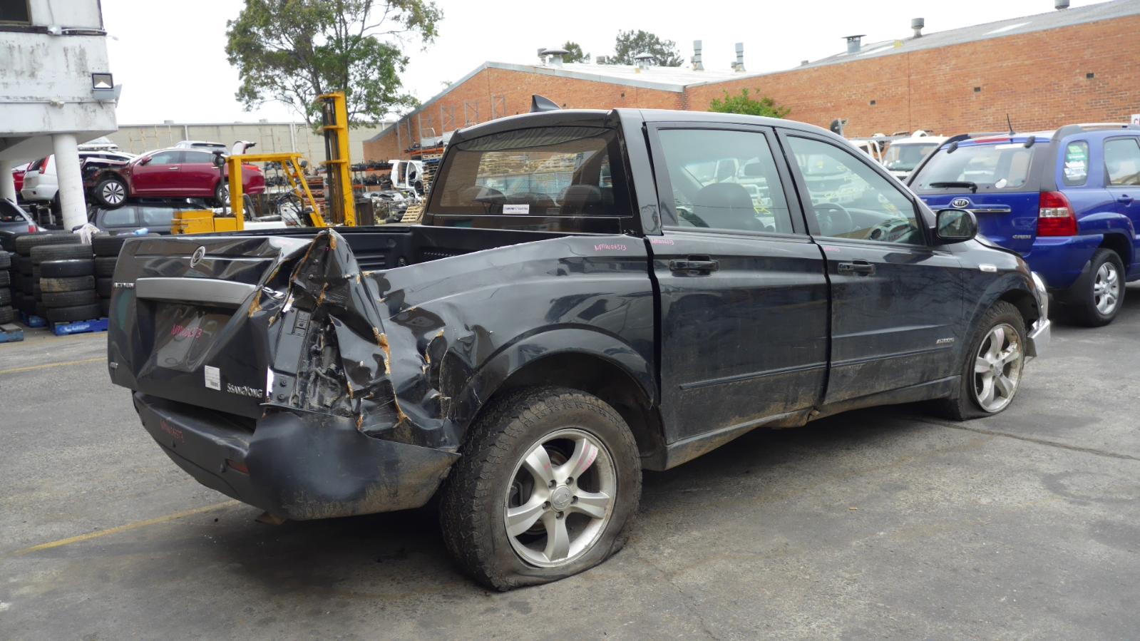 View Auto part Transfer Case Ssangyong Actyon 2011
