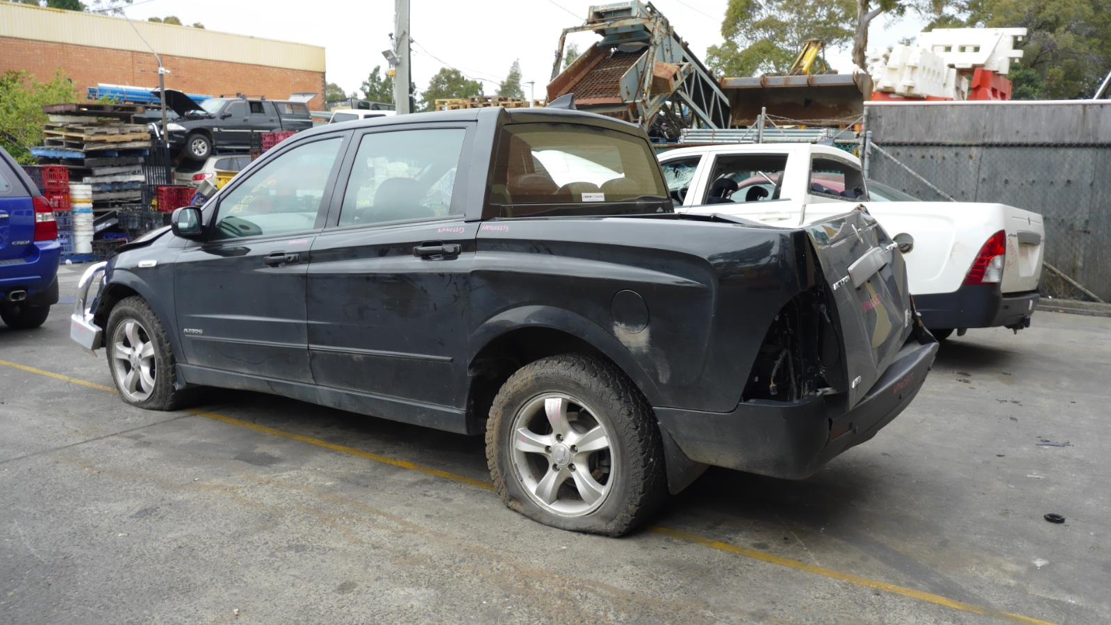 View Auto part Transfer Case Ssangyong Actyon 2011