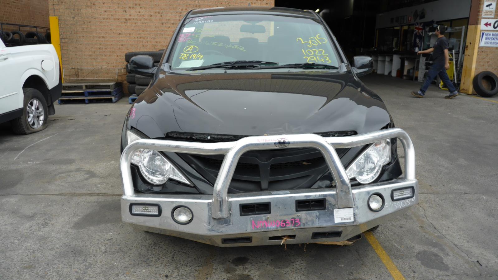 View Auto part Transfer Case Ssangyong Actyon 2011