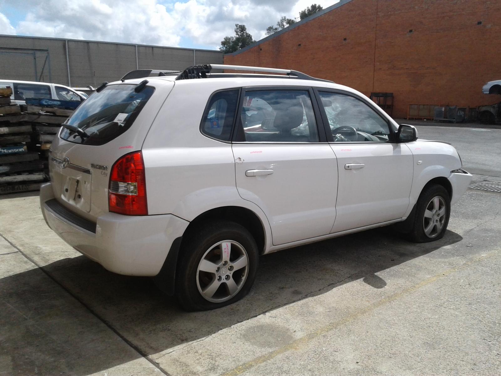 2007 Hyundai Tucson Fan View Auto part Fan Hyundai Tucson 2007