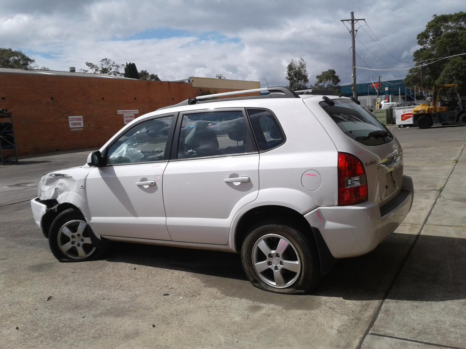 2007 Hyundai Tucson Fan View Auto part Fan Hyundai Tucson 2007