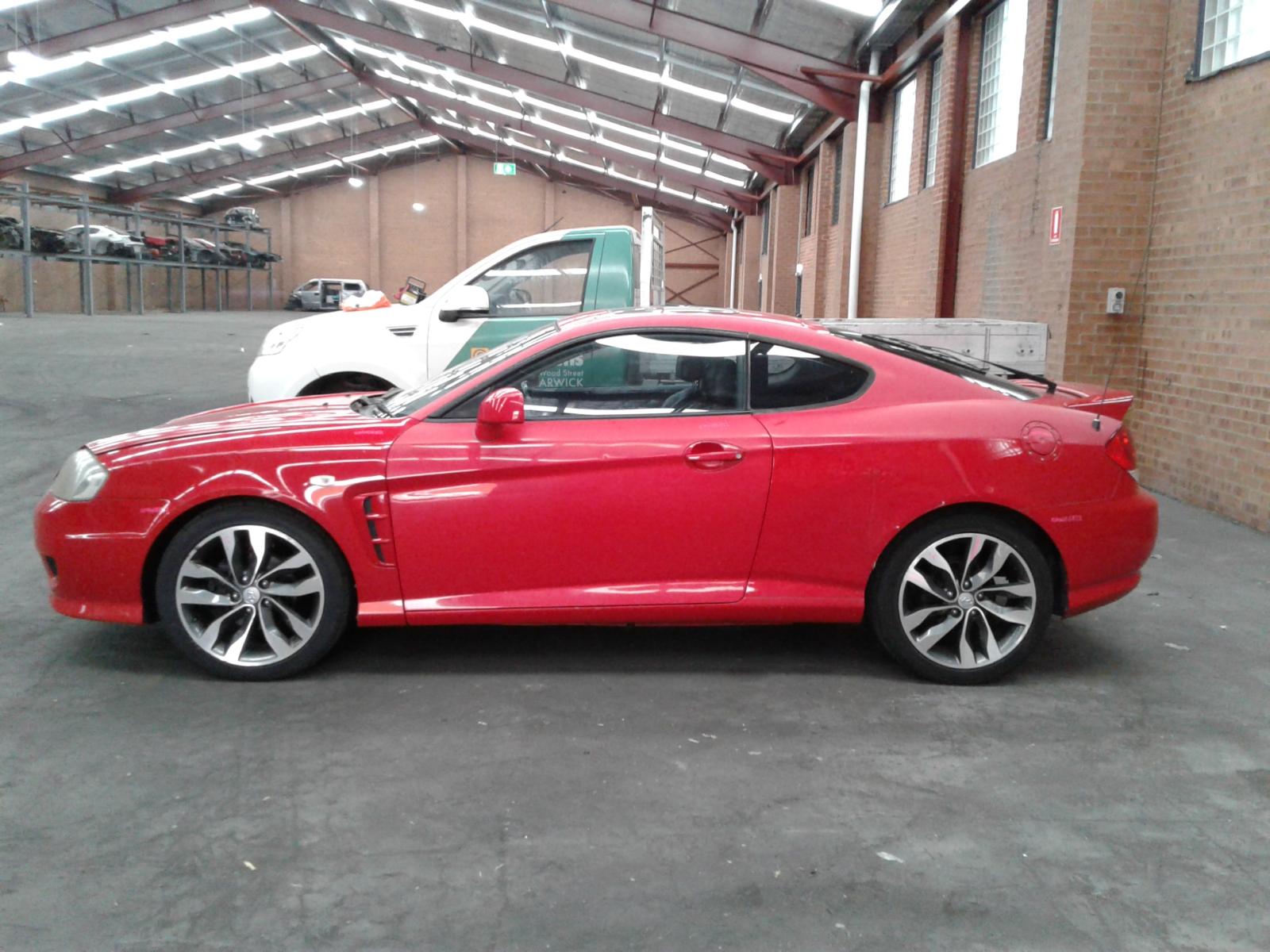 View Auto part A/C Condenser Hyundai Tiburon 2005