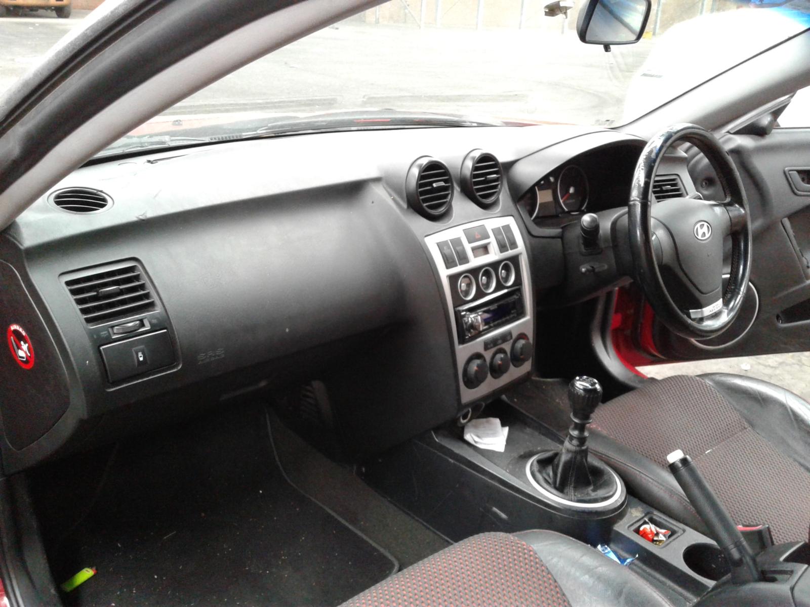 View Auto part A/C Condenser Hyundai Tiburon 2005