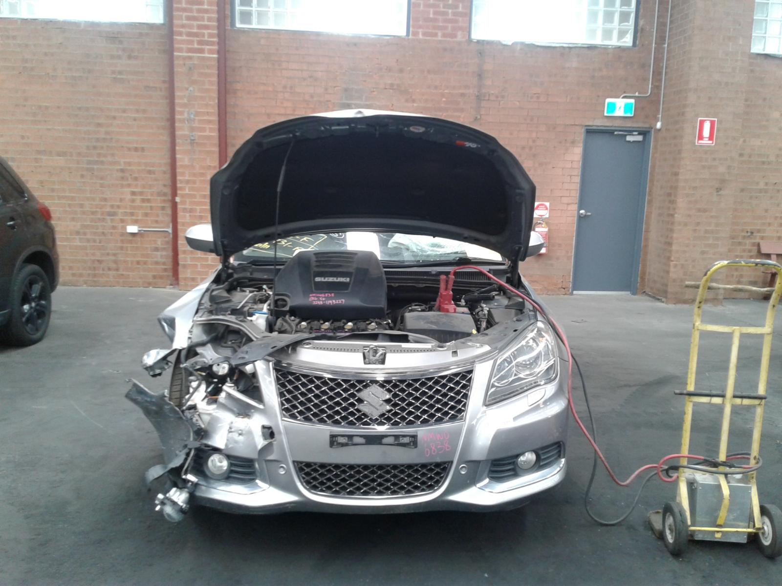 View Auto part Door Handle Suzuki Kizashi 2012