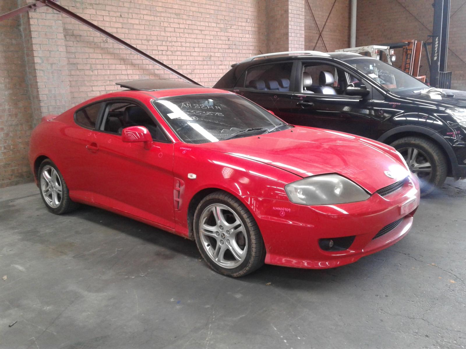 View Auto part A/C Condenser Hyundai Tiburon 2004