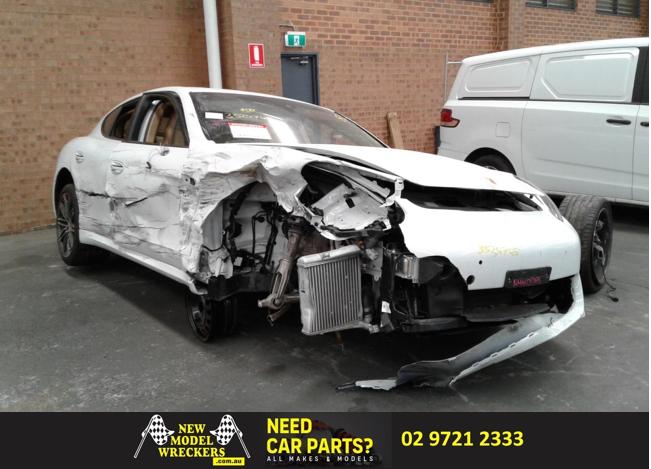 View Auto part Door Handle Porsche Panamera 2015