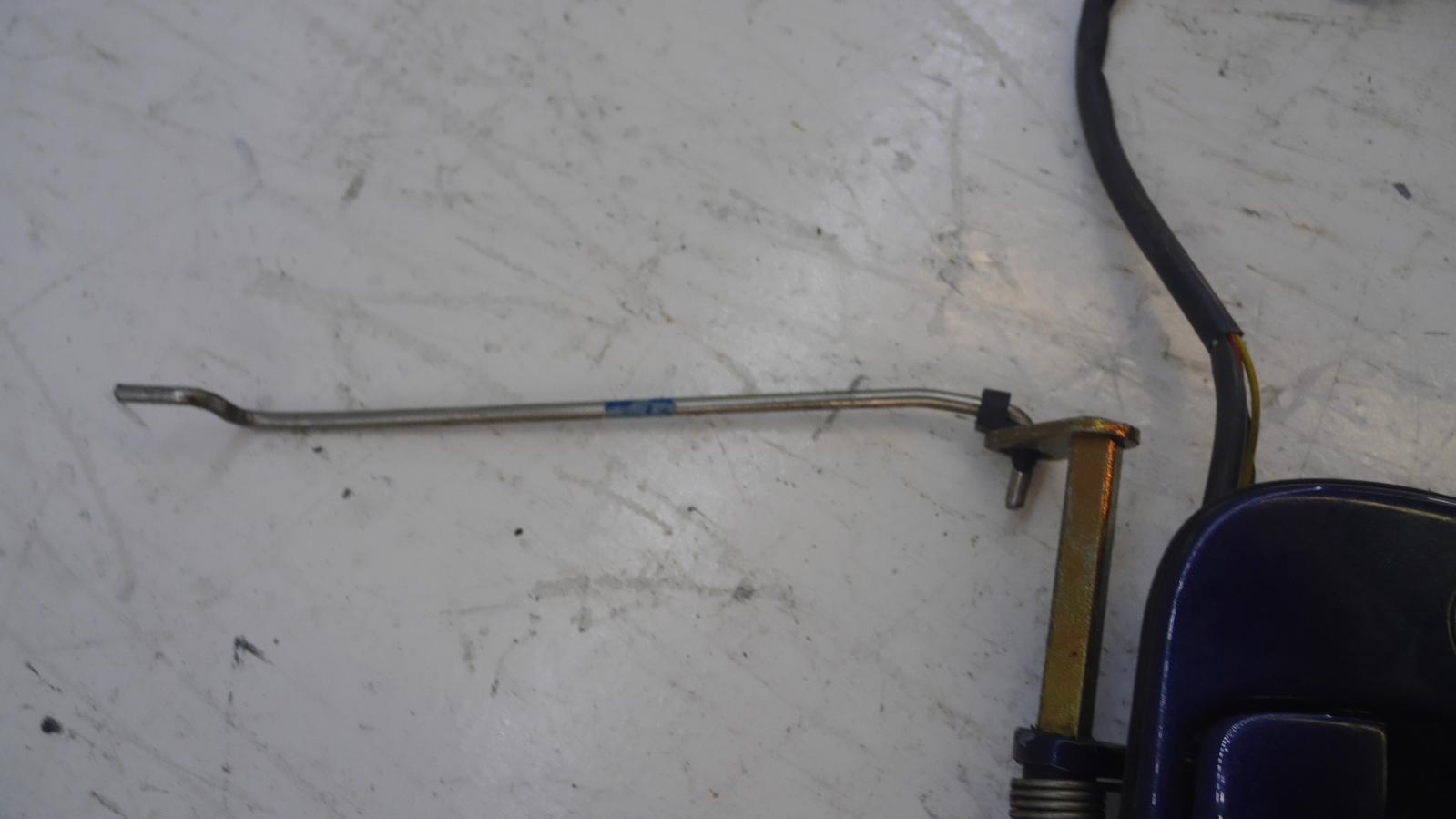 View Auto part Door Handle Maserati 4200gt 2004