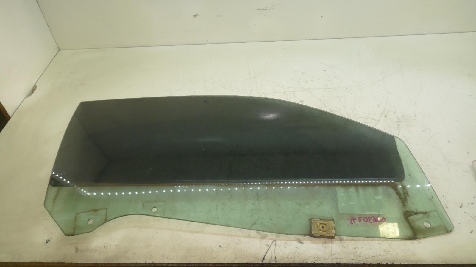 View Auto part Right Front Door Window Maserati 4200gt 2004