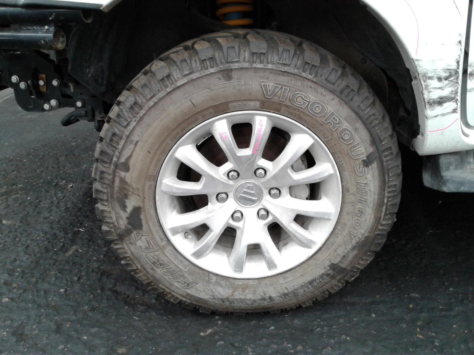 View Auto part Pwr Dr Wind Switch Foton Tunland 2015