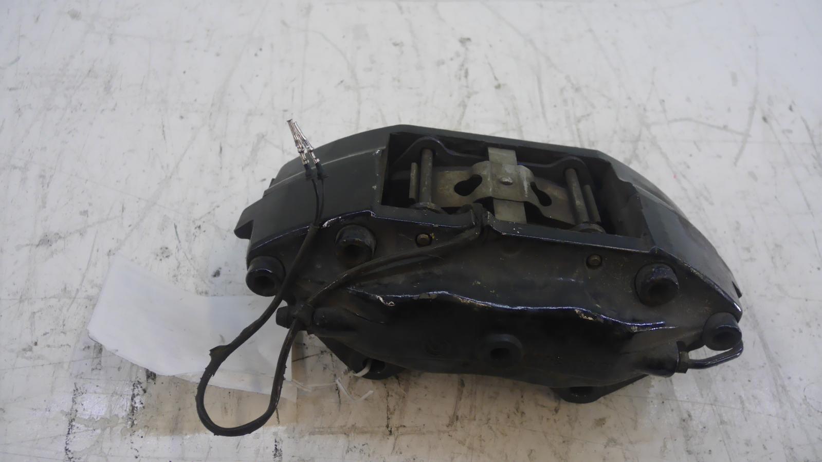 View Auto part Caliper Maserati 4200gt 2004