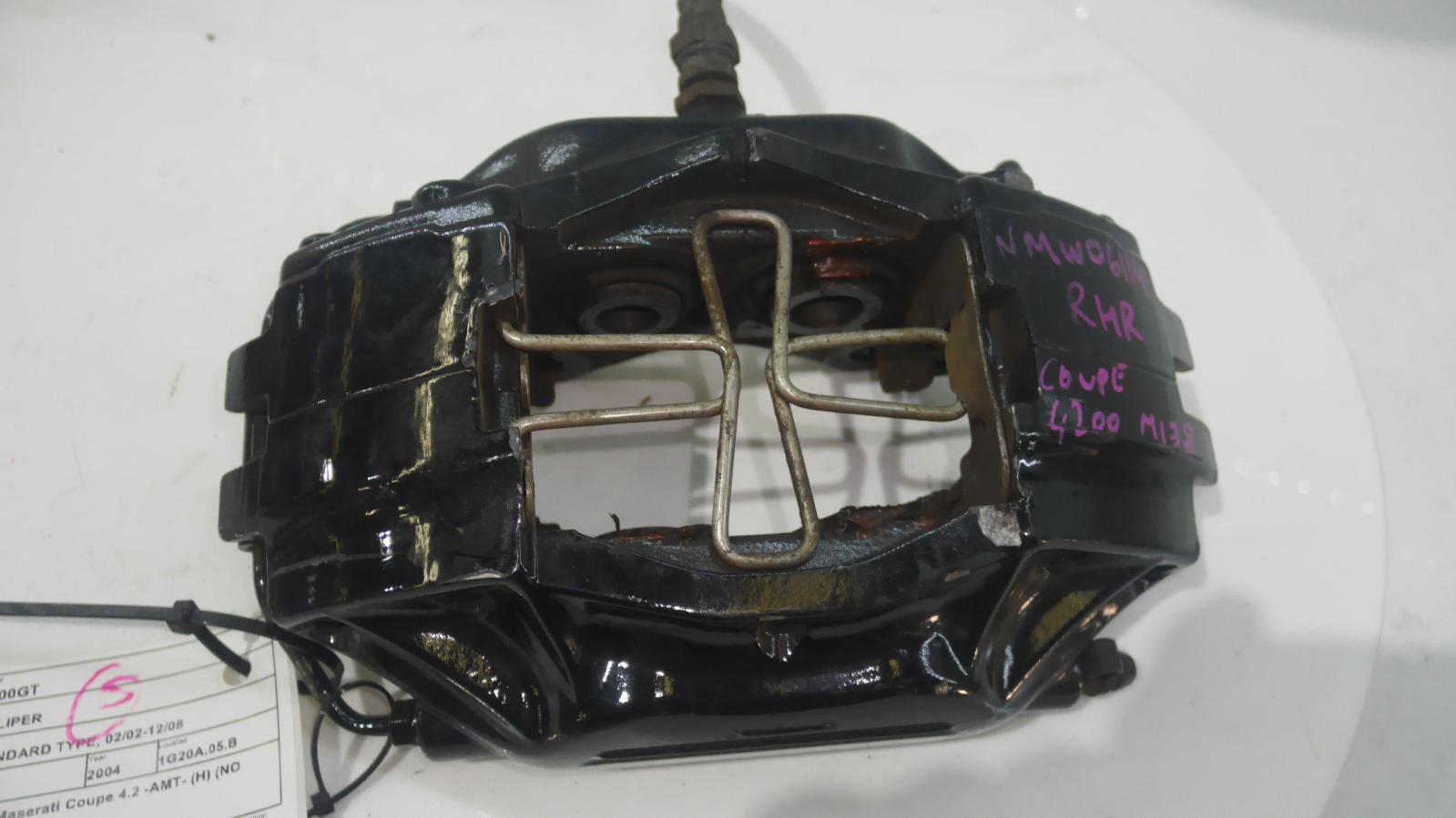 View Auto part Caliper Maserati 4200gt 2004