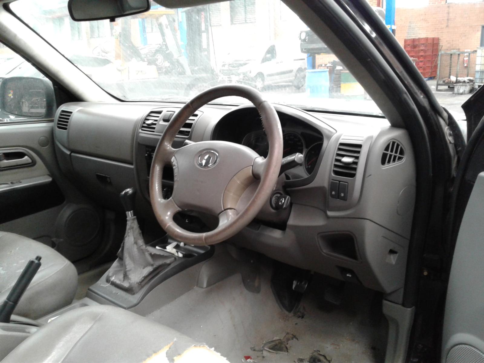 View Auto part Pwr Dr Wind Switch Great Wall V200/v240 2012