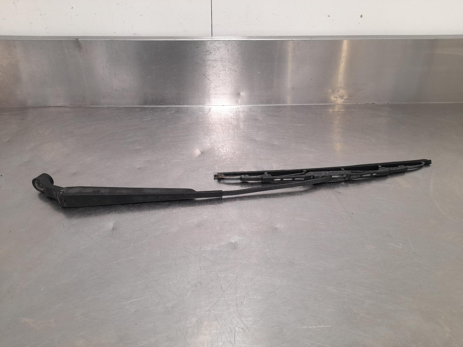 View Auto part Wiper Arm Daihatsu Copen 2003