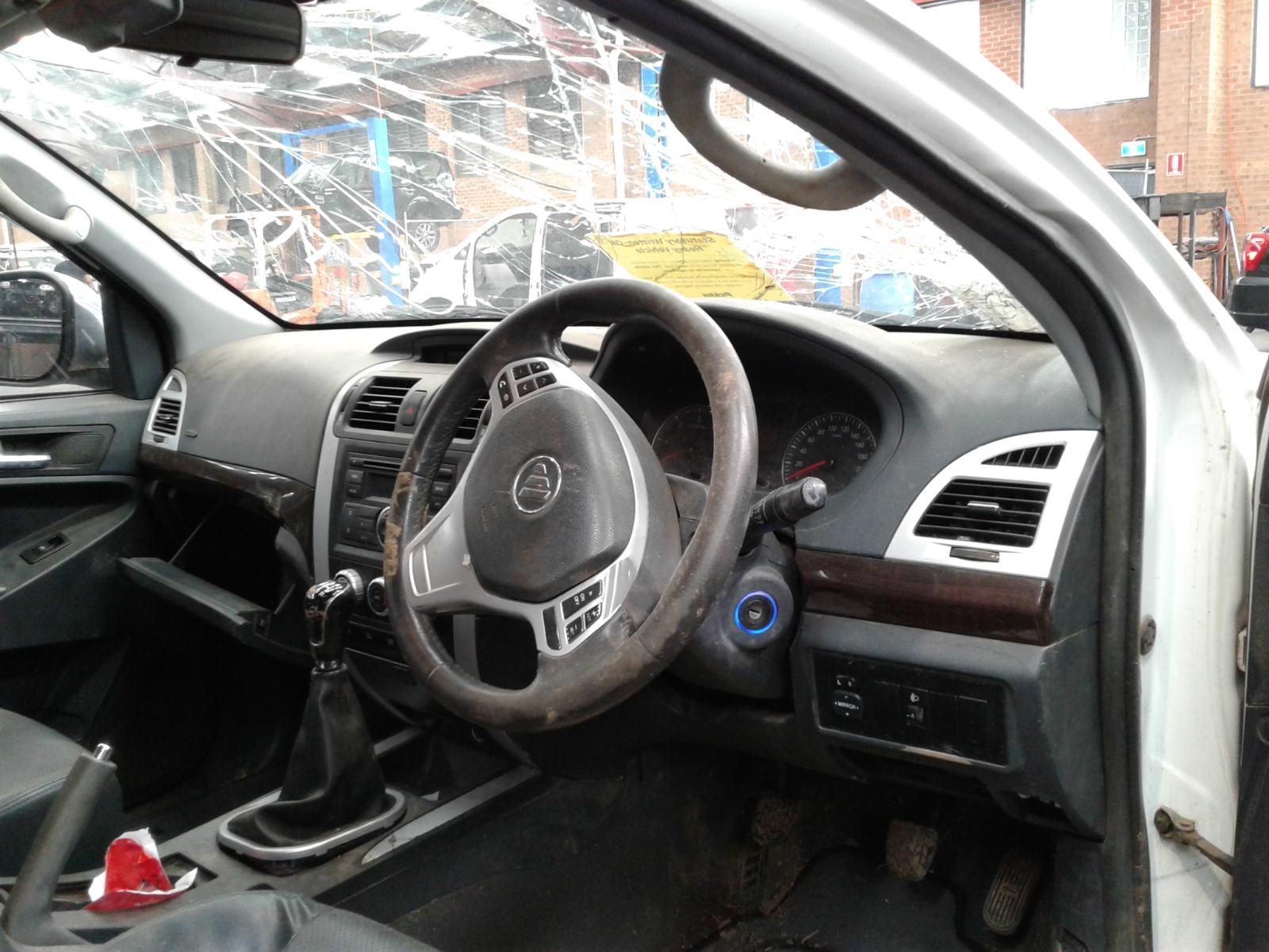 View Auto part Pwr Dr Wind Switch Foton Tunland 2015