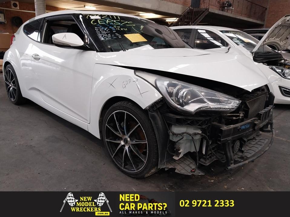 View Auto part Left Taillight Hyundai Veloster 2012