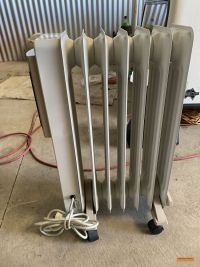 Outside Entry 1 - R McKinney