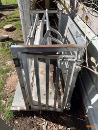 Outside Entry 2 - E Blewitt & K Grant