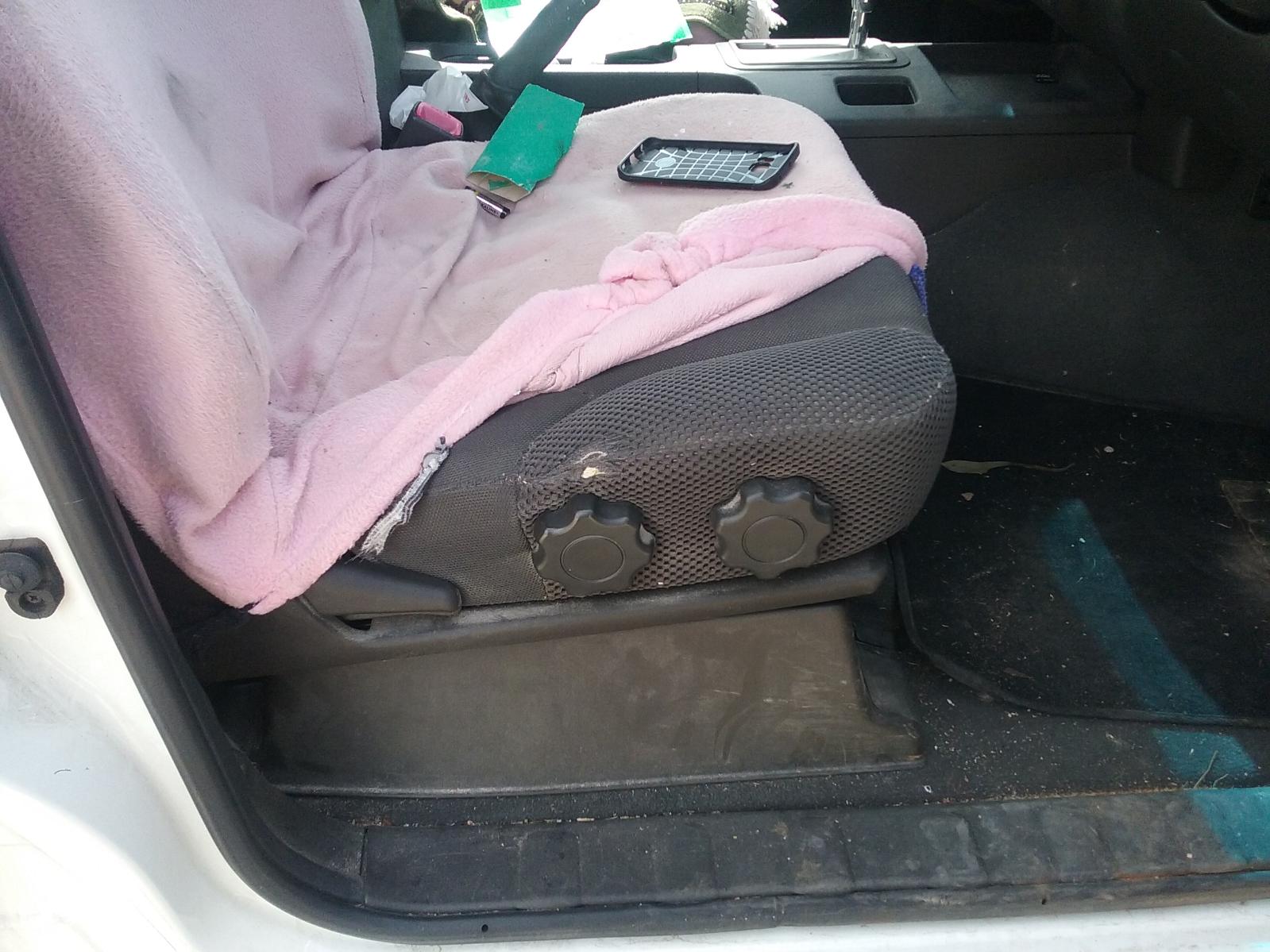 2008 Nissan Navara Right Rear Door Sliding View Auto part Right Rear Door Sliding Nissan Navara 2008