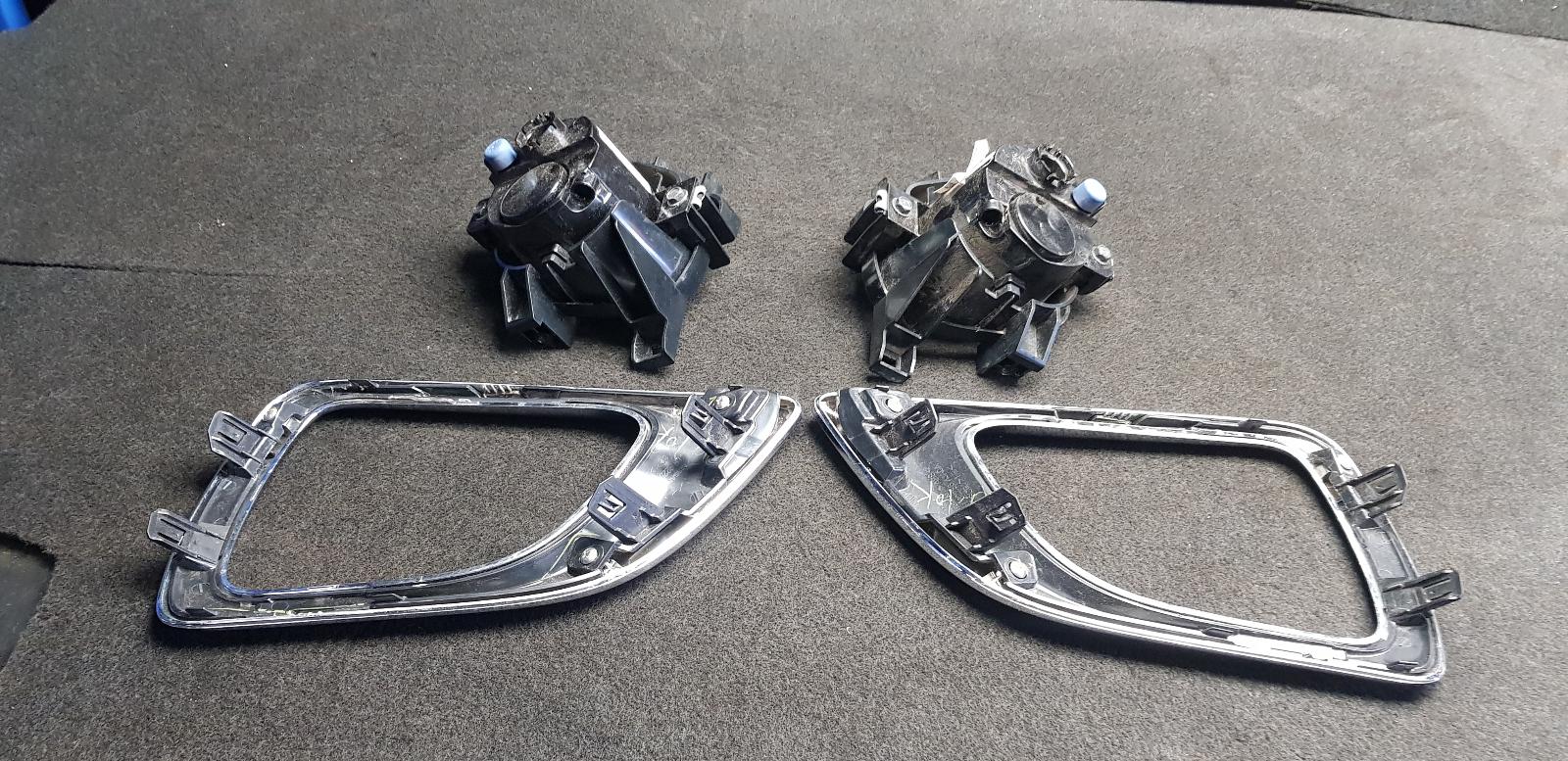 2018 Nissan Navara Right Indicator/Fog/Side View Auto part Right Indicator/Fog/Side Nissan Navara 2018