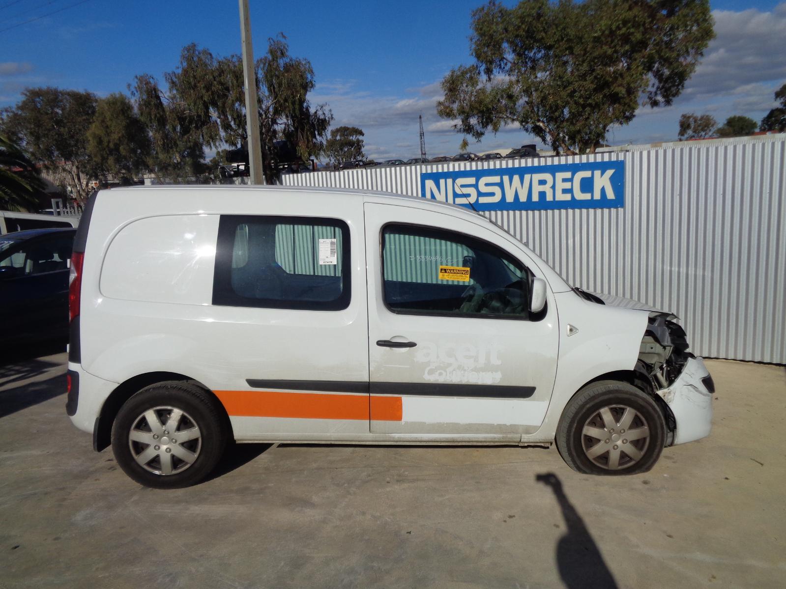 View Auto part Left Door Mirror Renault Kangoo 2010