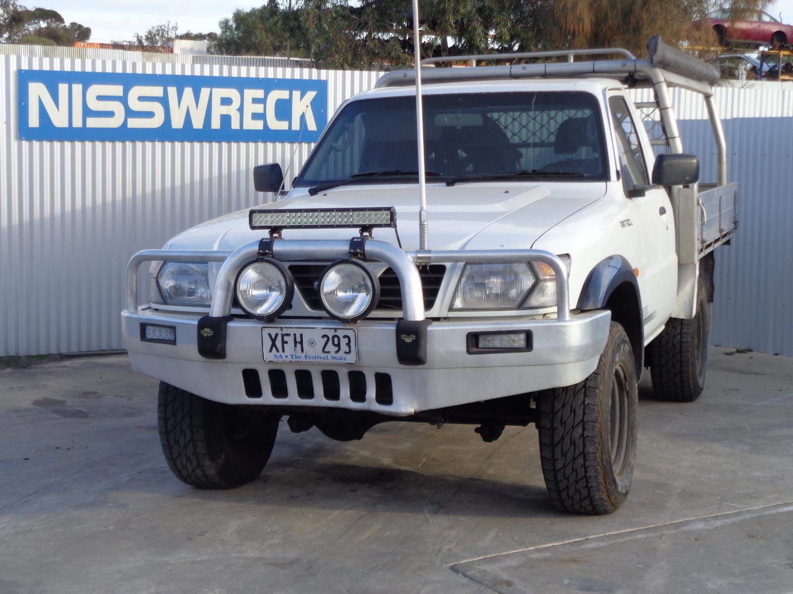 View Auto part Fuel Tank Nissan Patrol 2000