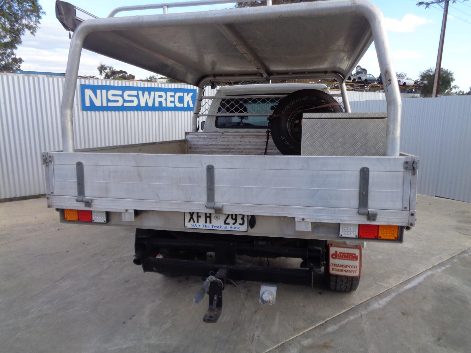 View Auto part Fuel Tank Nissan Patrol 2000