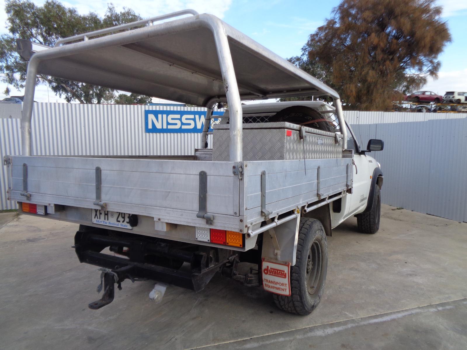 View Auto part Fuel Tank Nissan Patrol 2000