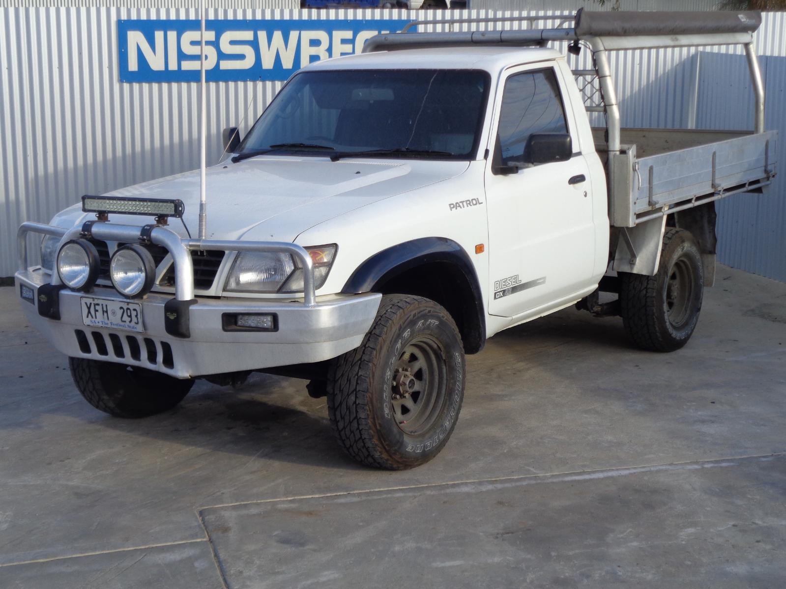 View Auto part Misc Bracket Nissan Patrol 2000